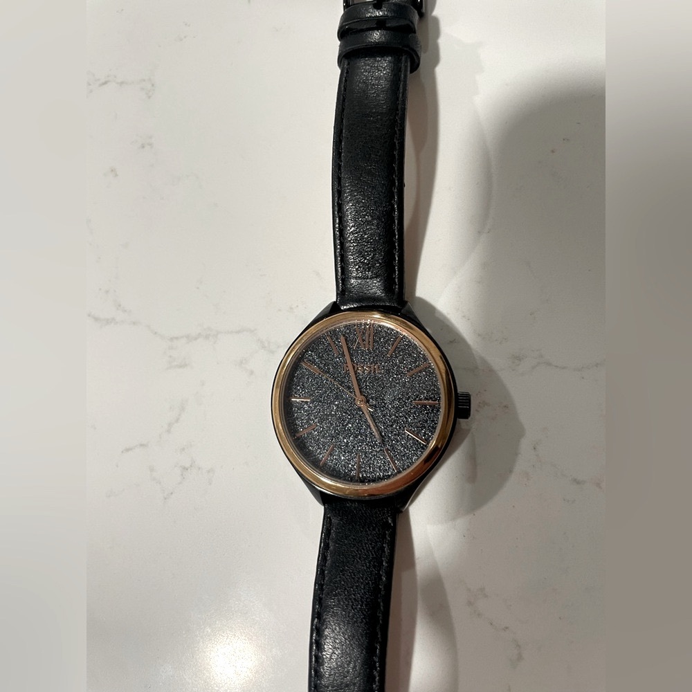 FOSSIL Women’s Glitter Face Leather Watch